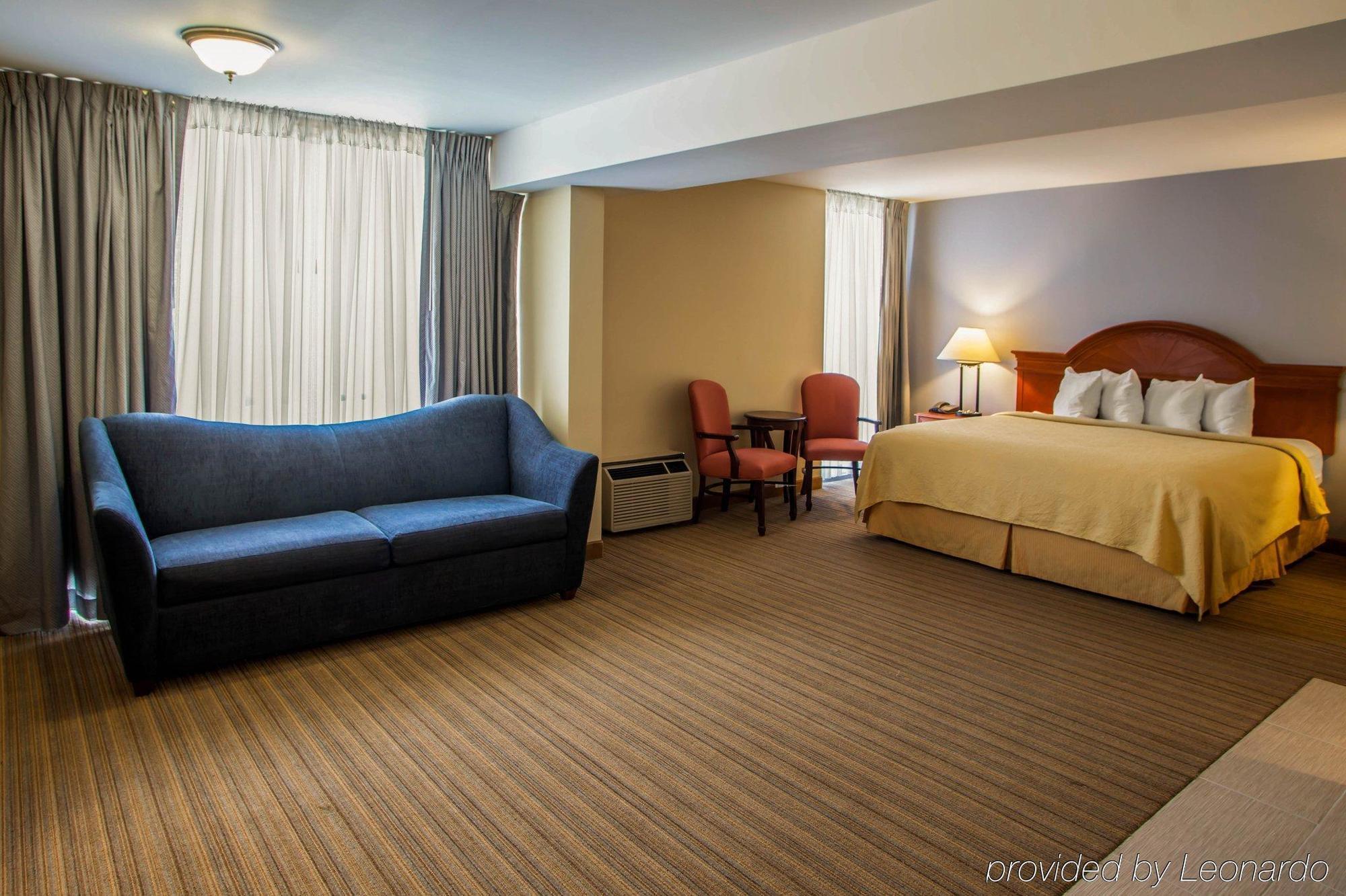 מלון Crowne Plaza Chicago Sw - Burr Ridge By Ihg מראה חיצוני תמונה